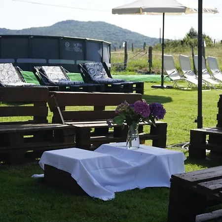 Casa Madrazo Con Piscina Y Parrillas * Praves