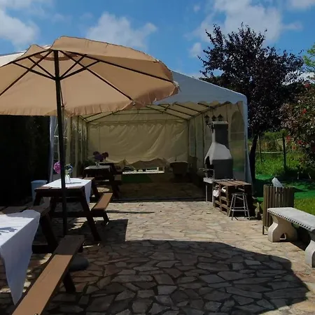 Летний дом Casa Madrazo Con Piscina Y Parrillas *