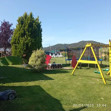 Casa Madrazo Con Piscina Y Parrillas Правес