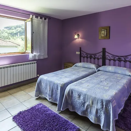 Летний дом Casa Madrazo Con Piscina Y Parrillas Правес