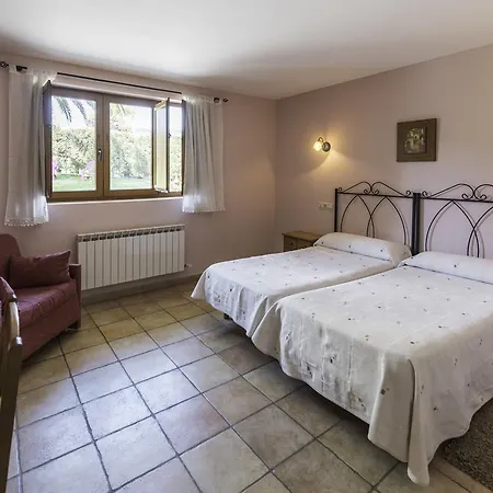 Летний дом Casa Madrazo Con Piscina Y Parrillas *