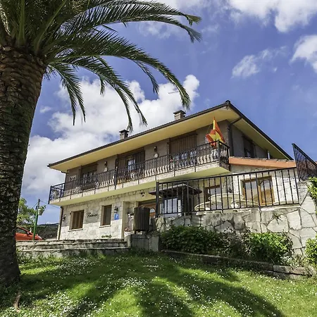 Летний дом Casa Madrazo Con Piscina Y Parrillas