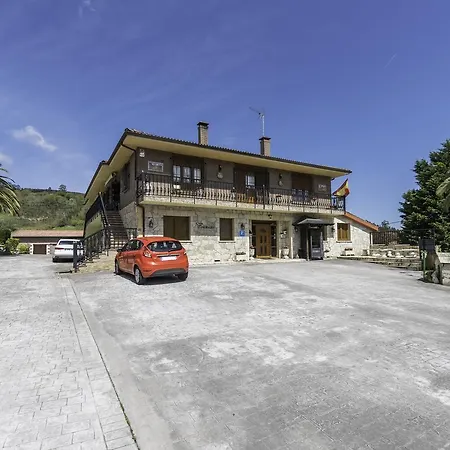 Casa Madrazo Con Piscina Y Parrillas 컨트리하우스 Praves