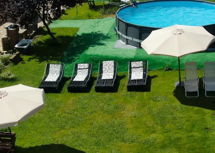 Country house Casa Madrazo Con Piscina Y Parrillas