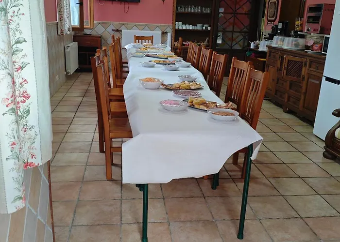 Casa Madrazo Con Piscina Y Parrillas Praves