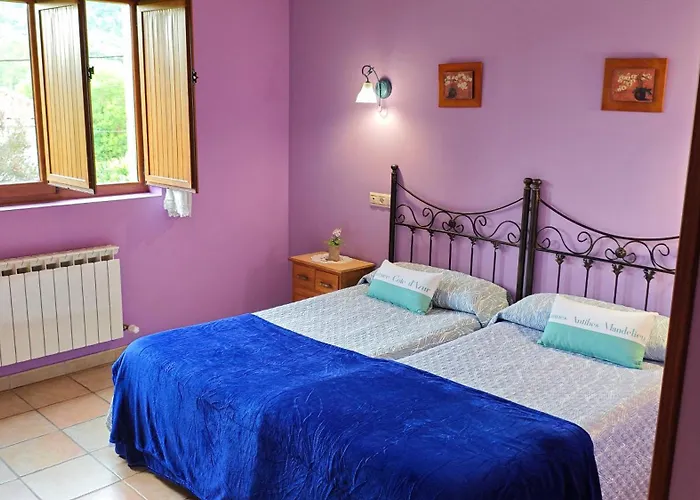 Country house Casa Madrazo Con Piscina Y Parrillas