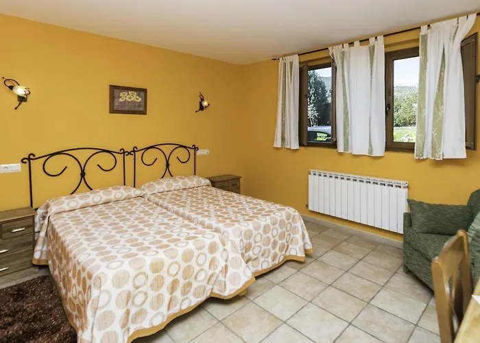 Country house Casa Madrazo Con Piscina Y Parrillas